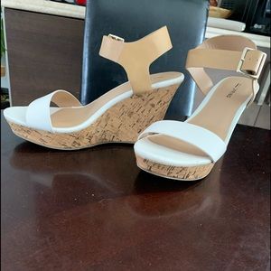 Wedge heels